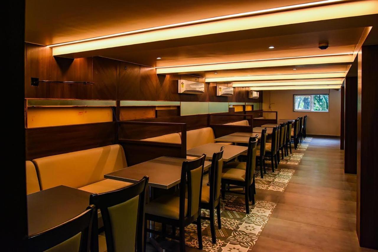 Hotel Shahi Executive Malkapur  Екстериор снимка